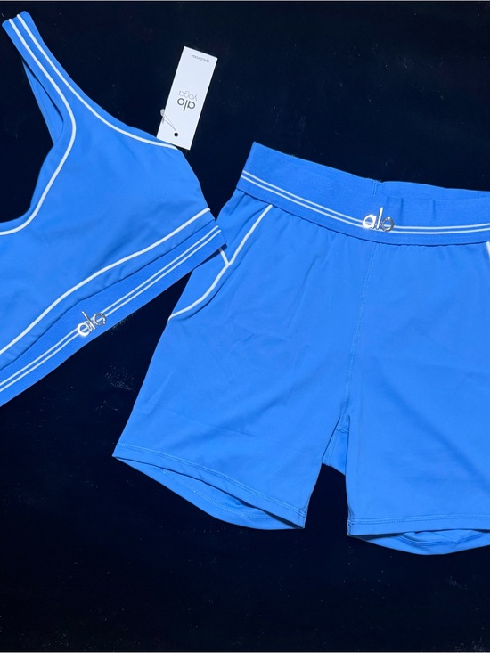 ALO Yoga Pants - ALO Yoga  
Women